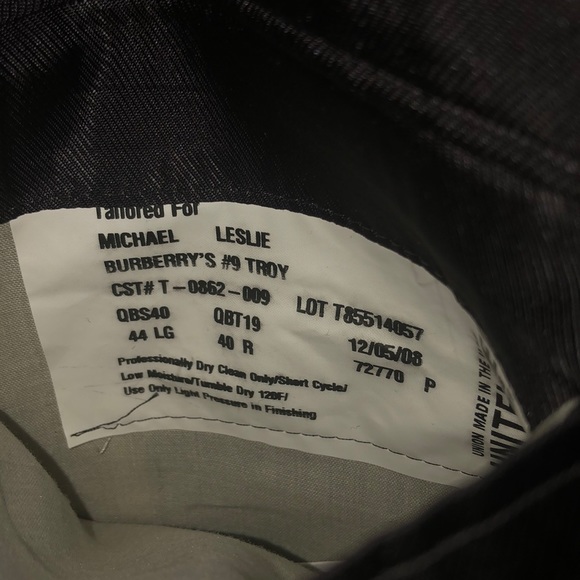 Burberry Suit - Picture 10 of 10